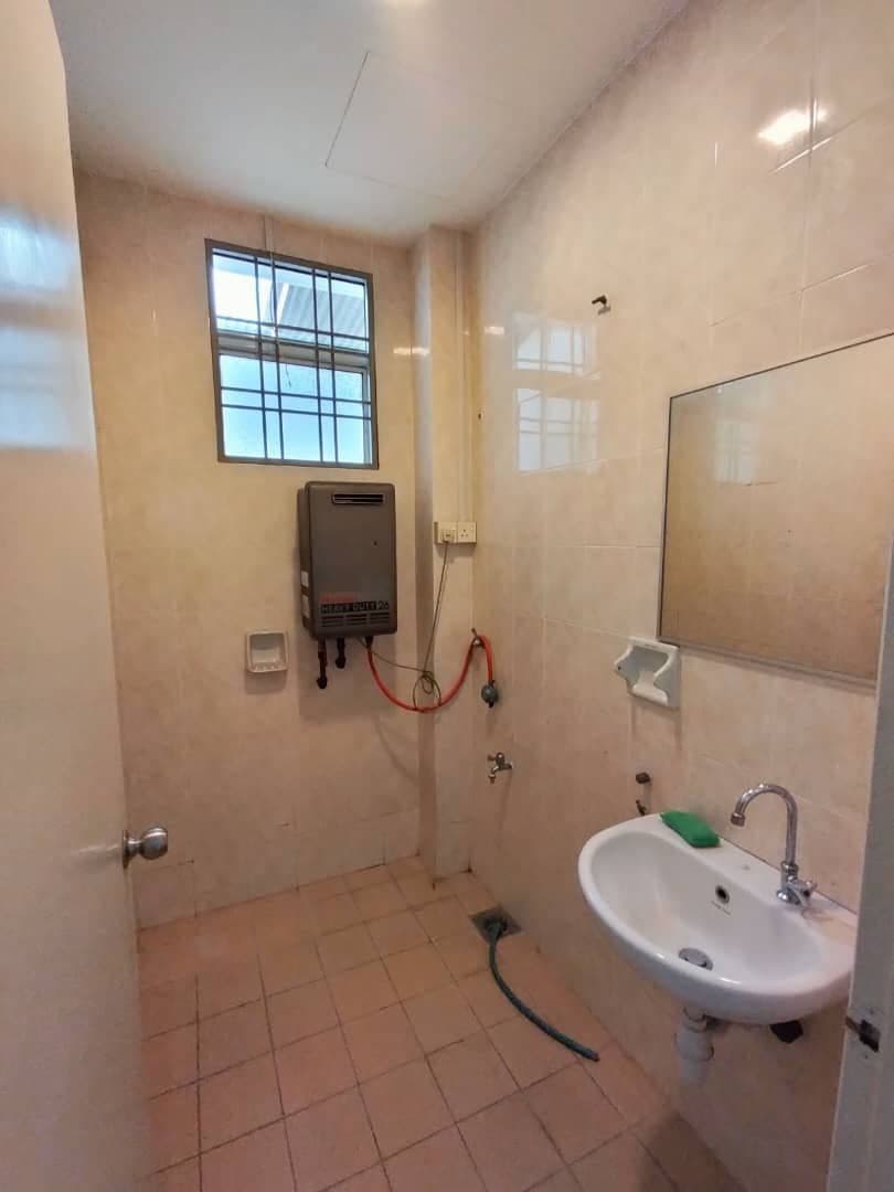 2 Storey Semi D House in Subang Bestari - photo 5