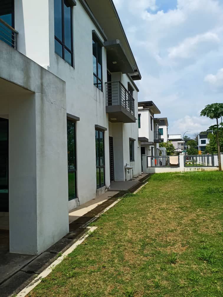 2 Storey Corner Lot Zircona Alam Impian Seksyen 35 - photo 2