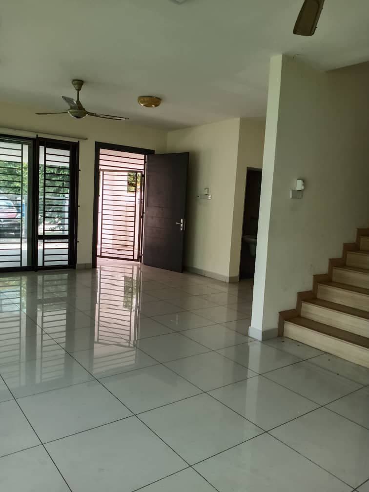2 Storey Corner Lot Zircona Alam Impian Seksyen 35 - photo 3