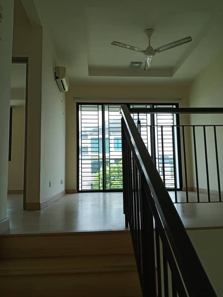 2 Storey Corner Lot Zircona Alam Impian Seksyen 35 - photo 7