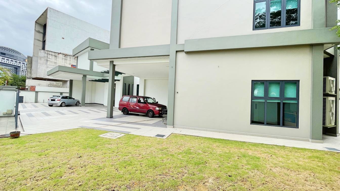 3 storey Bungalow House Hartamas Heights KL - photo 6