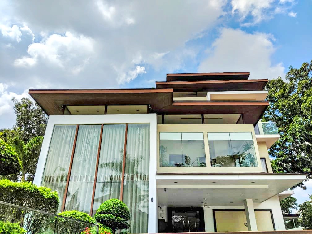 Beautiful 3 Storey Bungalow House Damansara Heig