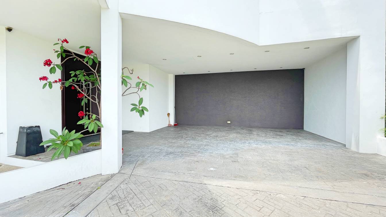 Hot 3 Storey Bungalow House Country Height Daman - photo 2