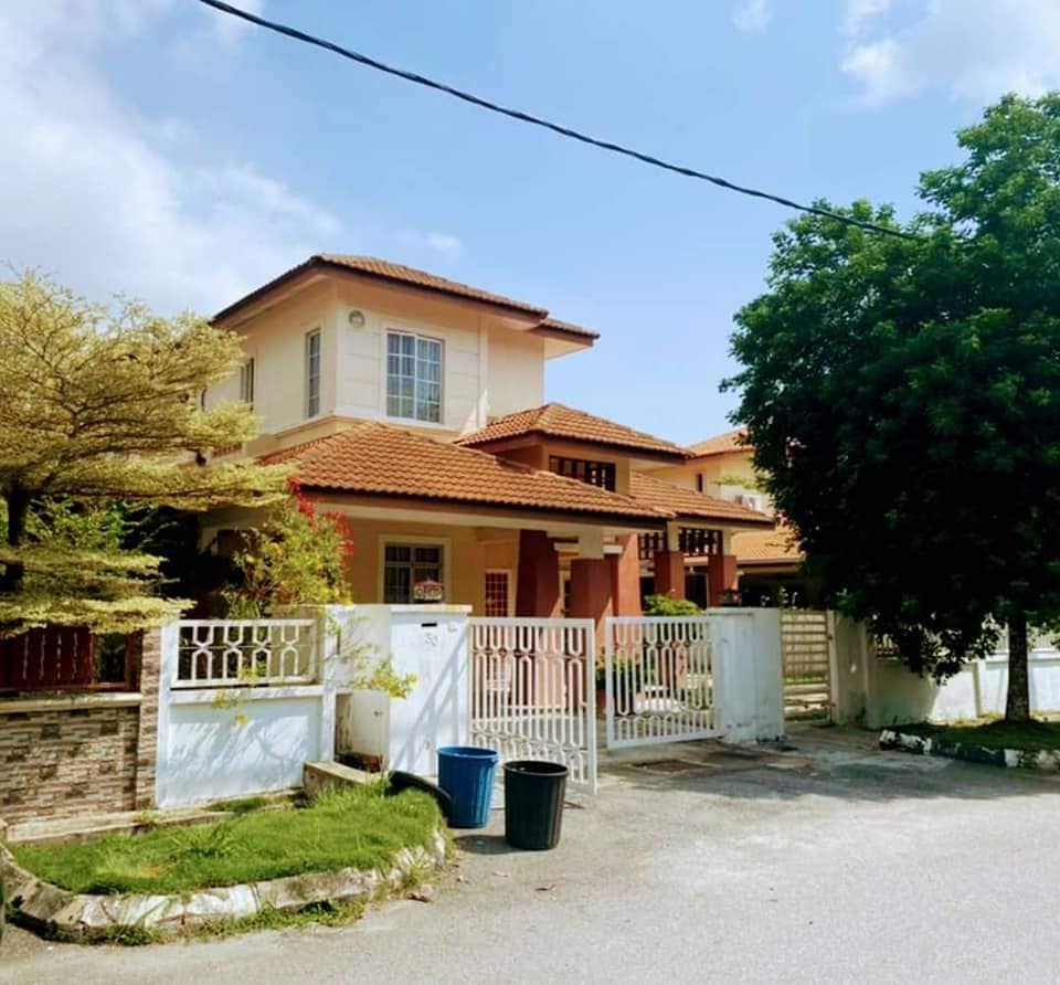 Bungalow Double Storey Bandar Bukit Mahkota Bangi