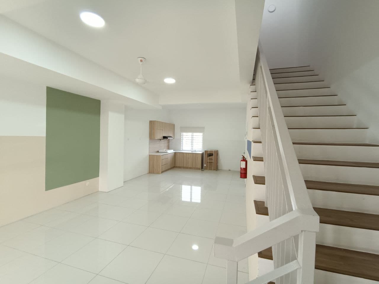 2 Storey Intermediate Casa Green Cyber South - photo 6