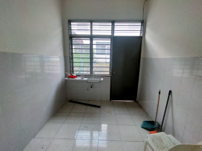 Double Storey Terrace Salak Perdana, Sepang - photo 3