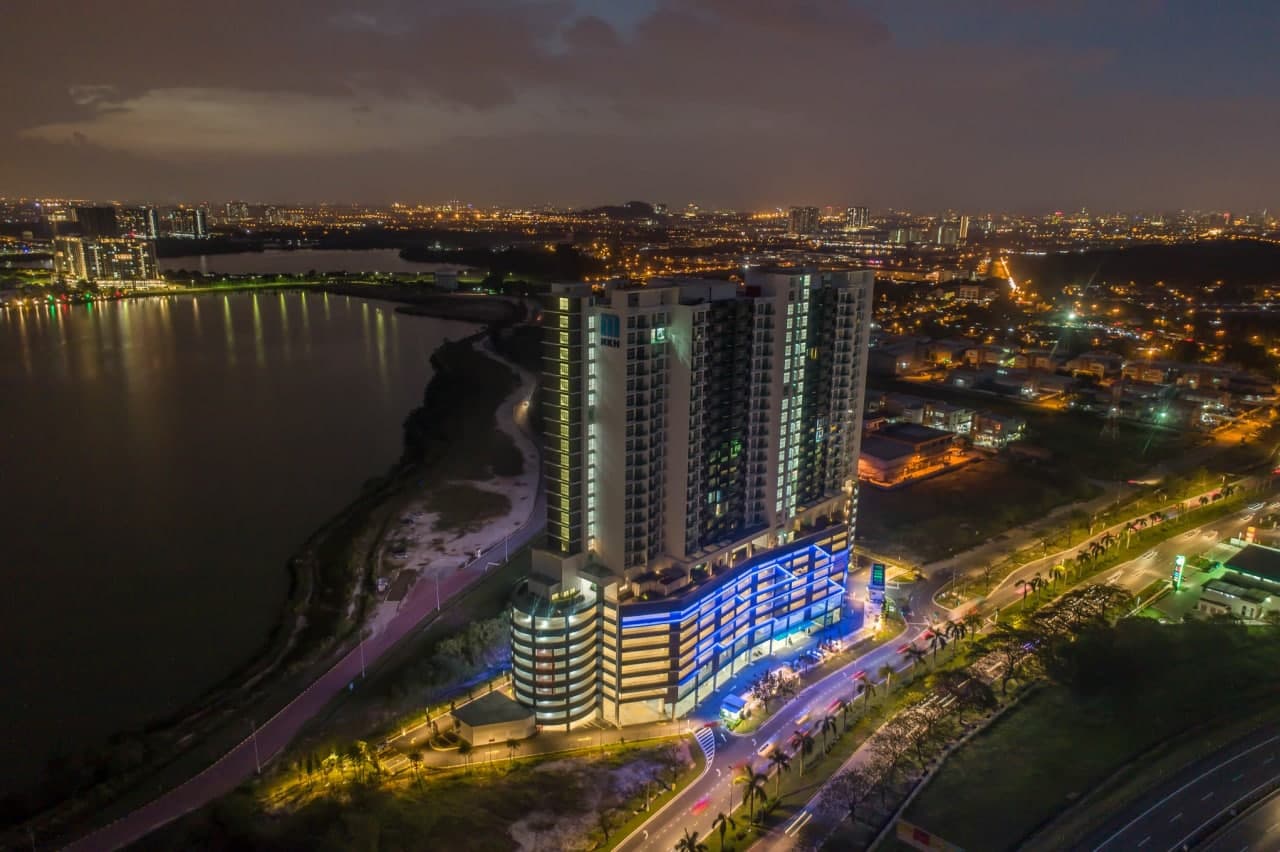 FULLY FURNISHED JALAN SAVILLE SAVILLE PUCHONG - photo 2