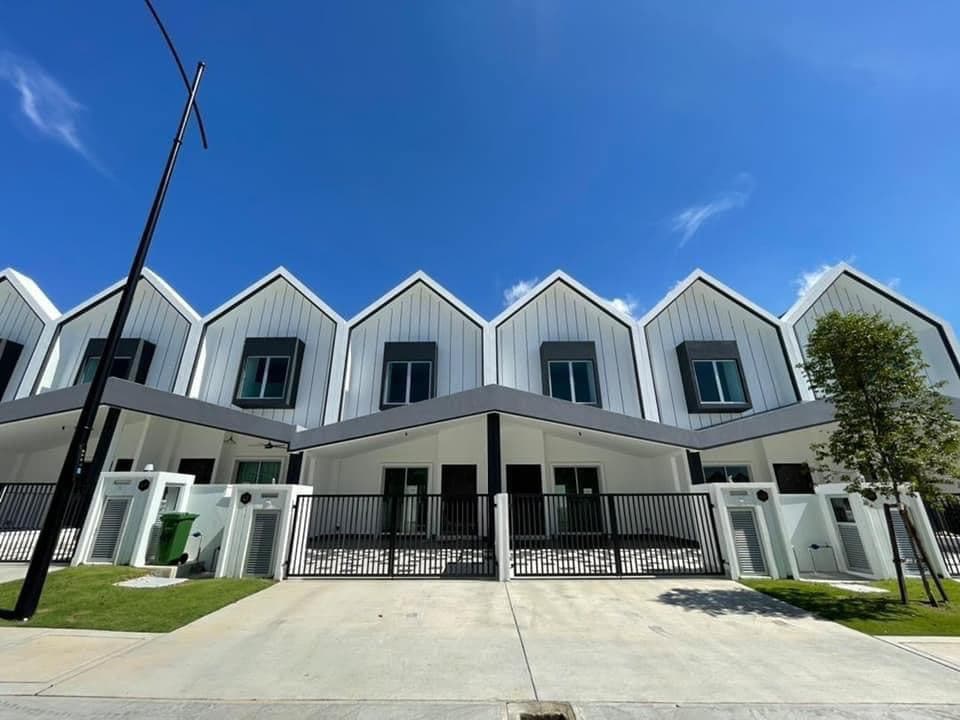 2 DOUBLE STOREY ECOFOREST EBONYLANE SEMENYIH