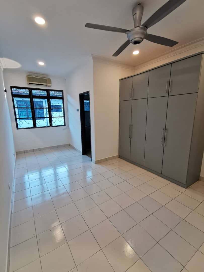 Lorong Batu Nilam 23A Bandar Bukit Tinggi Klang - photo 3
