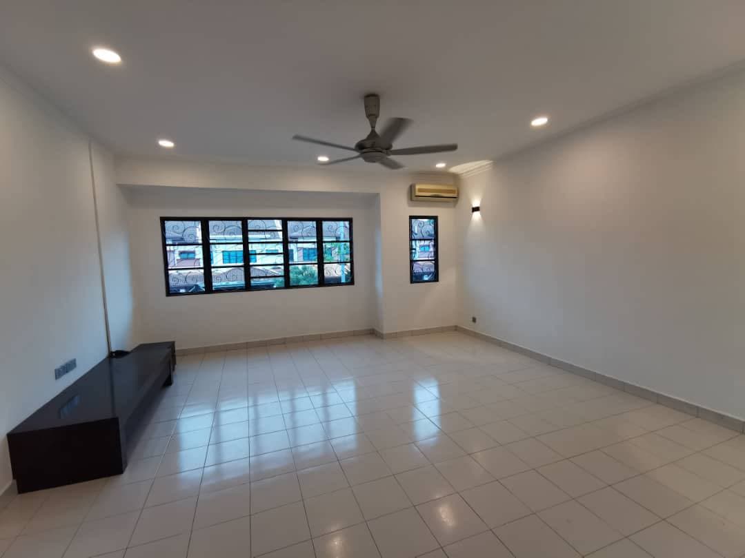 Lorong Batu Nilam 23A Bandar Bukit Tinggi Klang - photo 4