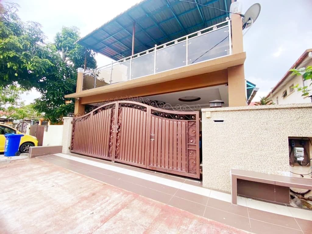 EndLot Double Storey Seksyen U2 Taman TTDI Jaya - photo 2