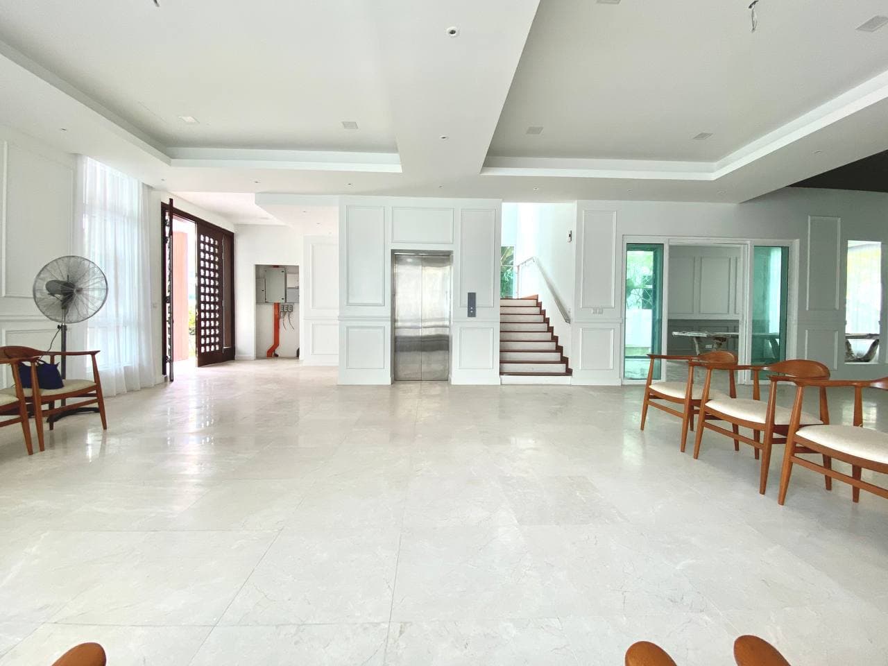 3 Half Storey Luxurious Bungalow Aspen Garden Resi - photo 4