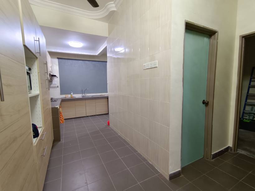 2 Storey Terrace Intermediate Jalan Impian Putra - photo 6
