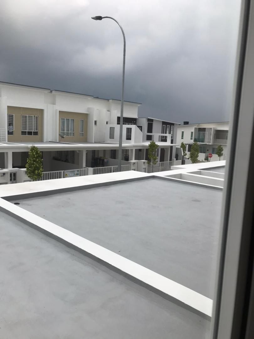 URGENT FOR SALE below SPA price Double Storey Terr - photo 2