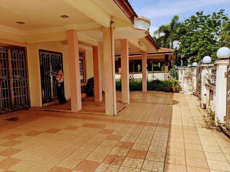 Bungalow Double Storey Seksyen 6 Bukit Mahkota Ban - photo 6