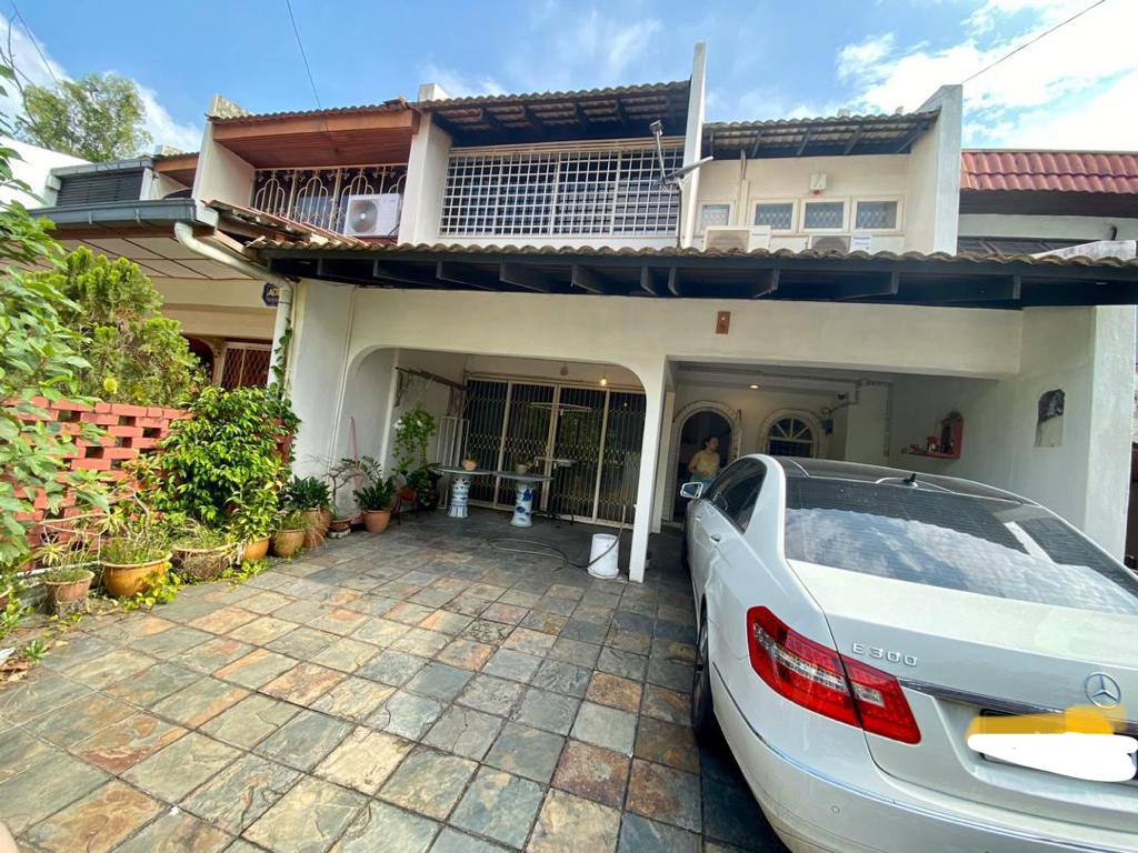 Renovated 2 Storey House Taman Desa Old Klang Road