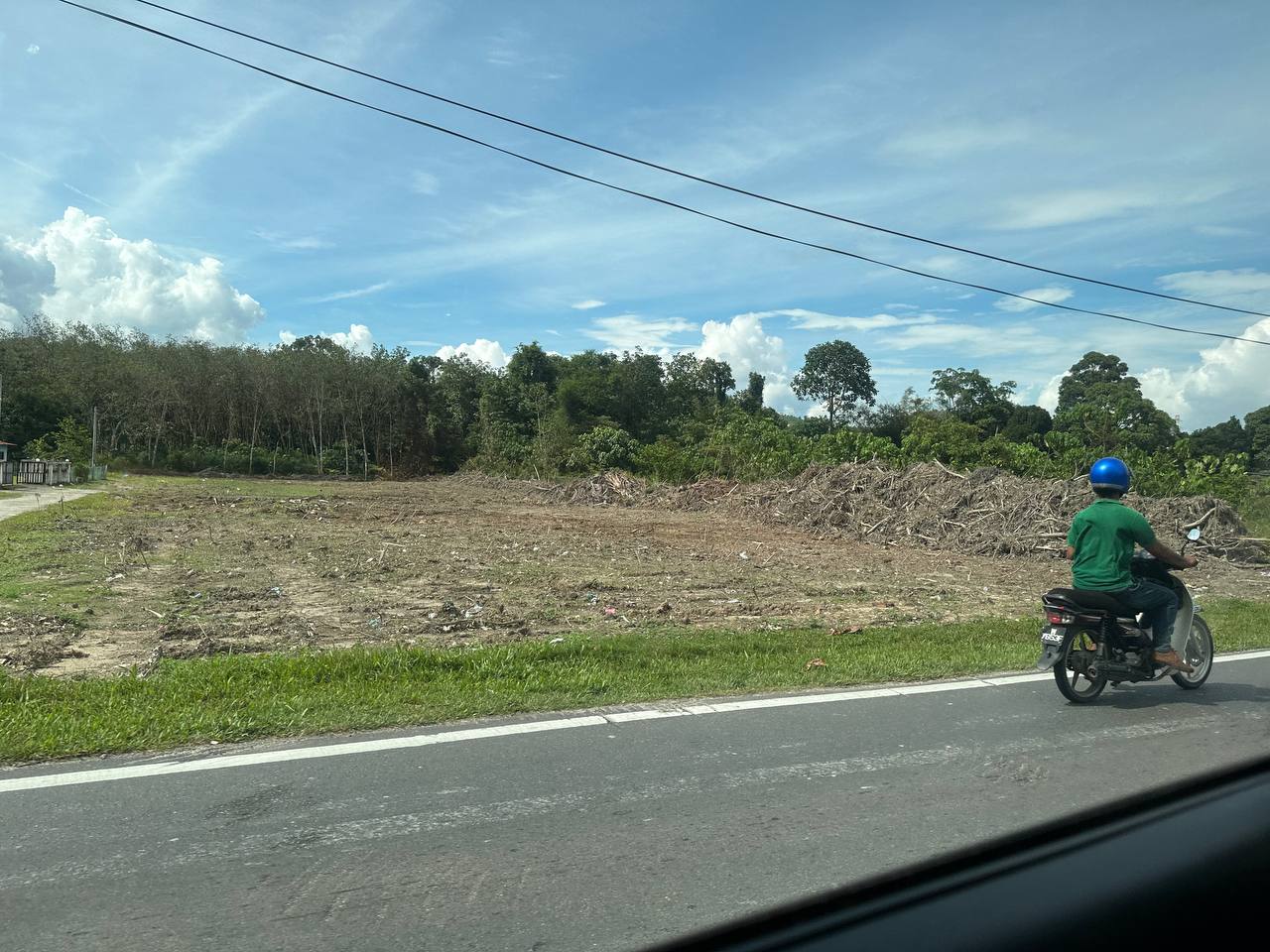 Tanah 5 Ekar Tepi Jalan Besar Semenyih Sungai Lala