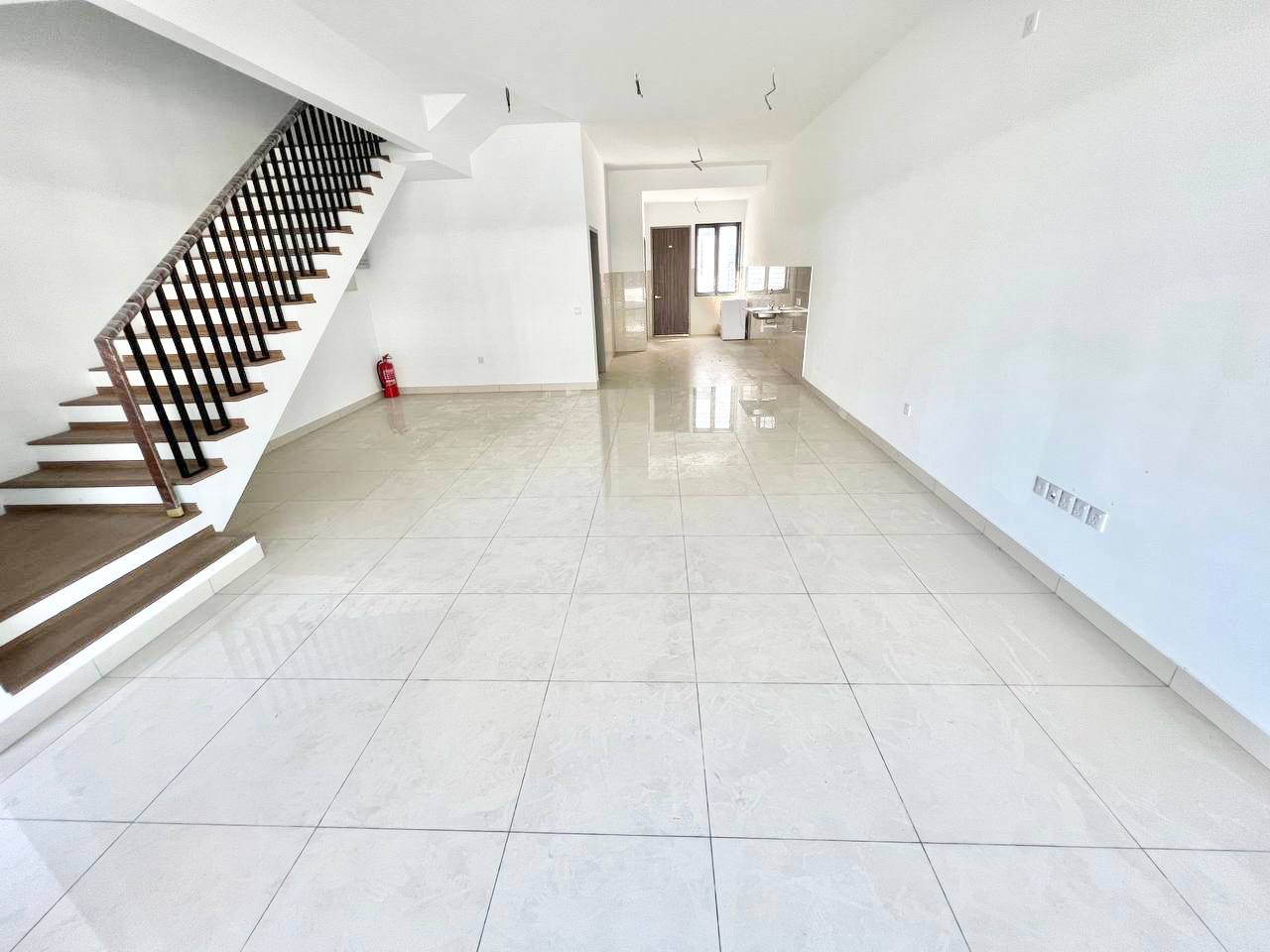 Double Storey Terrace Elmina Green 1  Elmina West - photo 4