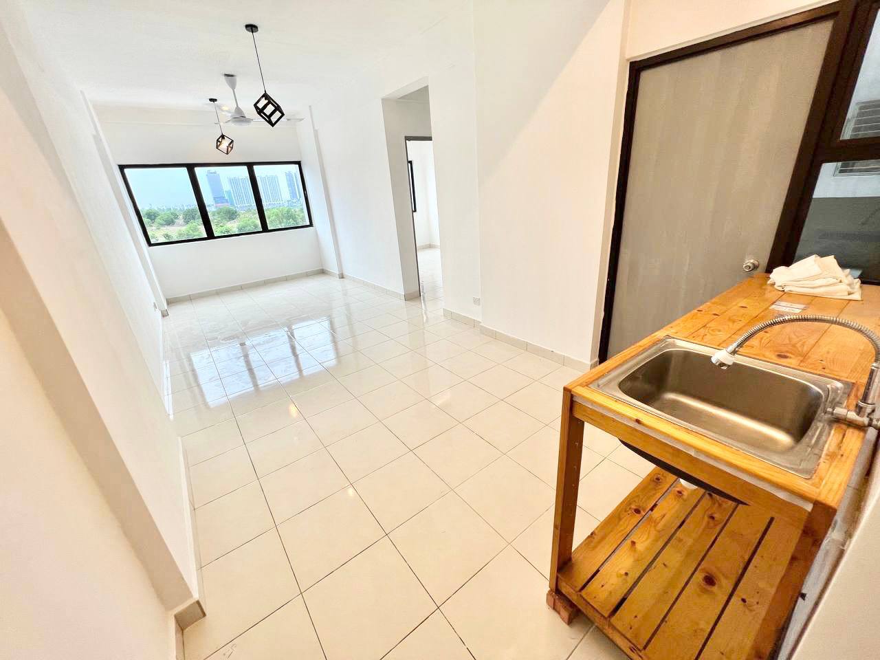 Apartment Suria Ixora  Setia Alam Selangor - photo 3
