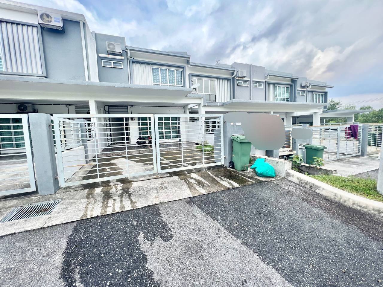 Facing Open 2 Storey Hillpark 3  Bandar Teknologi - photo 2