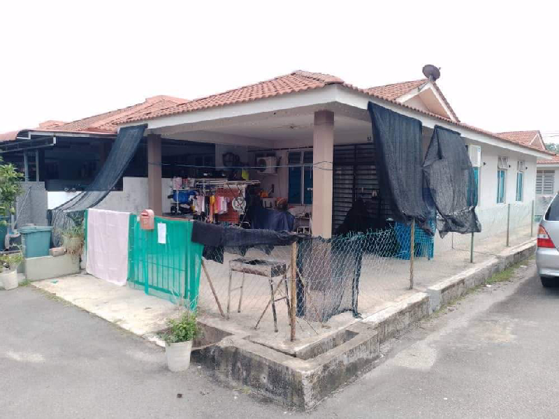 Saya ada satu rumah lelong di Bukit Rangin yang murah 85k dibawah harga pasaran - photo 2