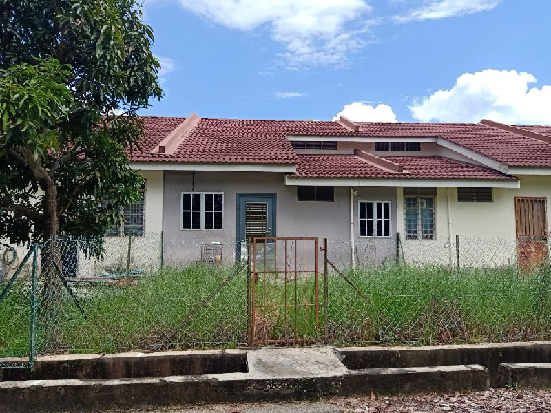 TERES SETINGKAT INTERMEDIATE BUKIT RANGIN PERDANA 1 KUANTAN (RENOVATED) TANAH BELAKANG LUAS - photo 4