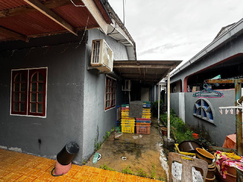 SEMI-D SETINGKAT SERI MAHKOTA TAMAN SERIKU KUANTAN - photo 4
