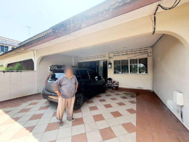 DOUBLE STOREY TERRACE JALAN HAJI AHMAD KUANTAN - photo 2