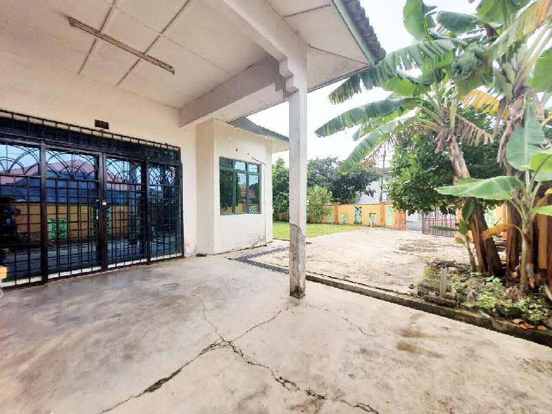 CORNER LOT FACING MASJID UBUDIAH - TERES SETINGKAT TAMAN AISHAH SEBERANG BALOK KUANTAN - photo 7