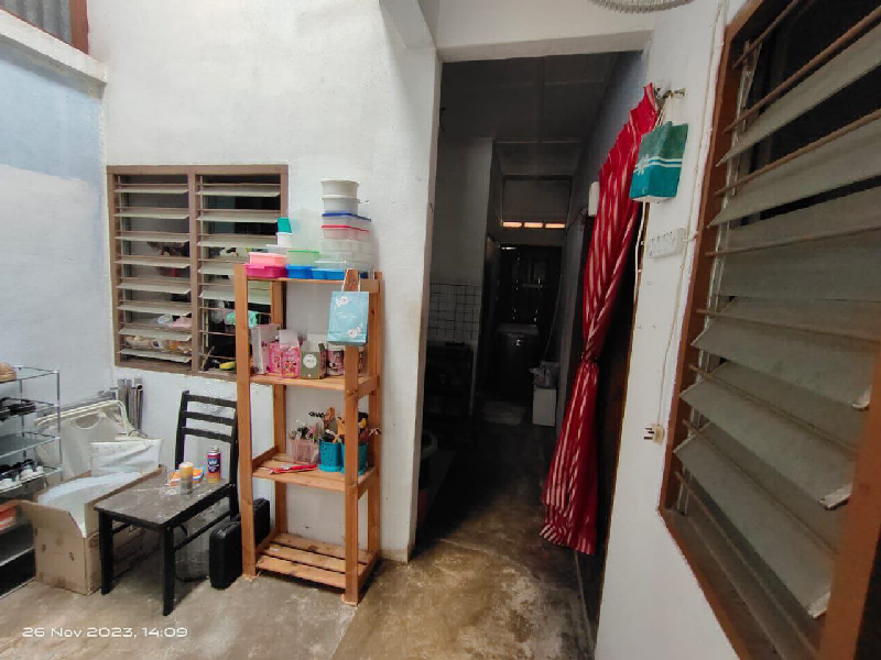 END LOT, FACING OPEN, SEBELAH SURAU) TERES SETINGKAT PERUMAHAN SG ISAP 1, KUANTAN - photo 8