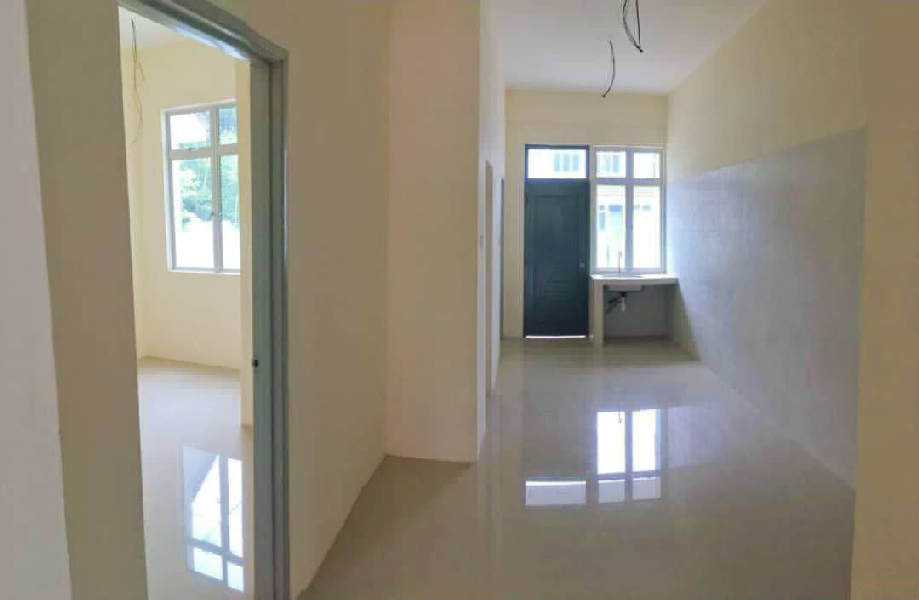 *RUMAH CANTIK DUA TINGKAT UNTUK DIJUAL DI TAMAN MELATI, KERTEH, TERENGGANU - photo 4