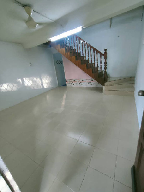 RUMAH 2 TINGKAT UNTUK DIJUAL (END LOT) INDERA MAHKOTA 1 - photo 4