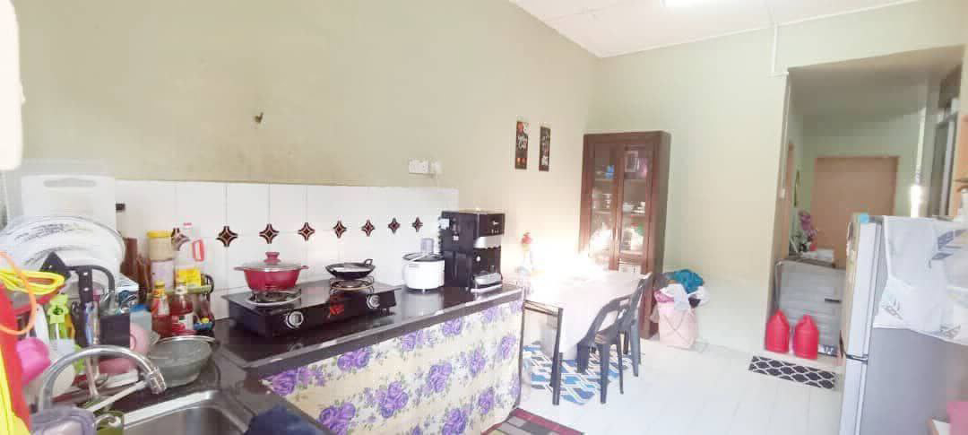 RUMAH TERES UNTUK DIJUAL*Mahkota Permai, Batu 11, Kuantan.  - photo 4