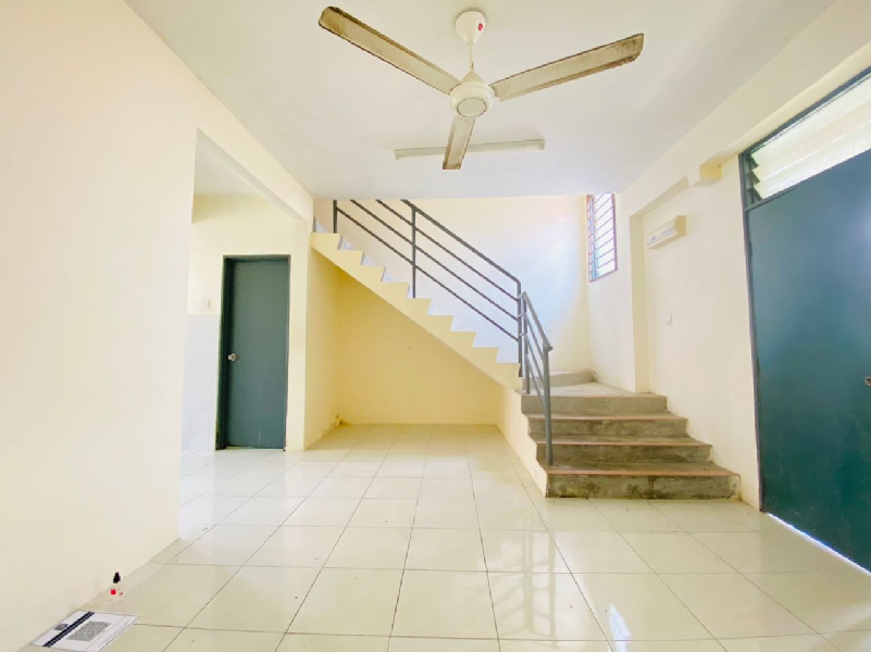 Double Storey Tmn Salak Perdana - photo 6
