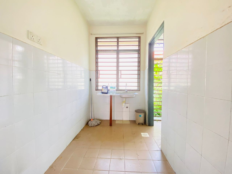 Double Storey Tmn Salak Perdana - photo 7