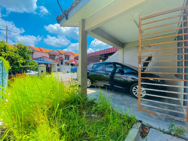 Double Storey Tmn Salak Perdana - photo 12