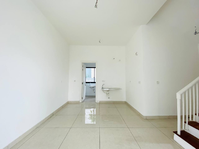 Bungalow 3 Storey, Long Branch Residence - photo 8
