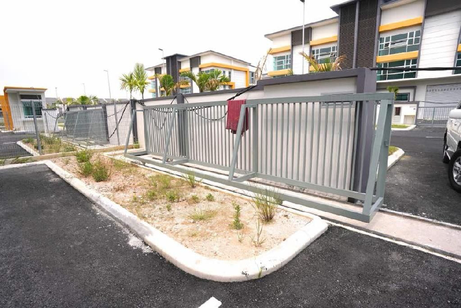 PERDANA INDUSTRIAL PARK 3 STOREY SEMI D FACTORY - photo 3
