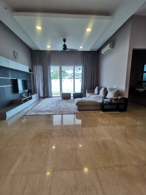 Exclusive Pool Bungalow Double Storey seksyen 7 with extra Big Land Shah Alam - photo 3