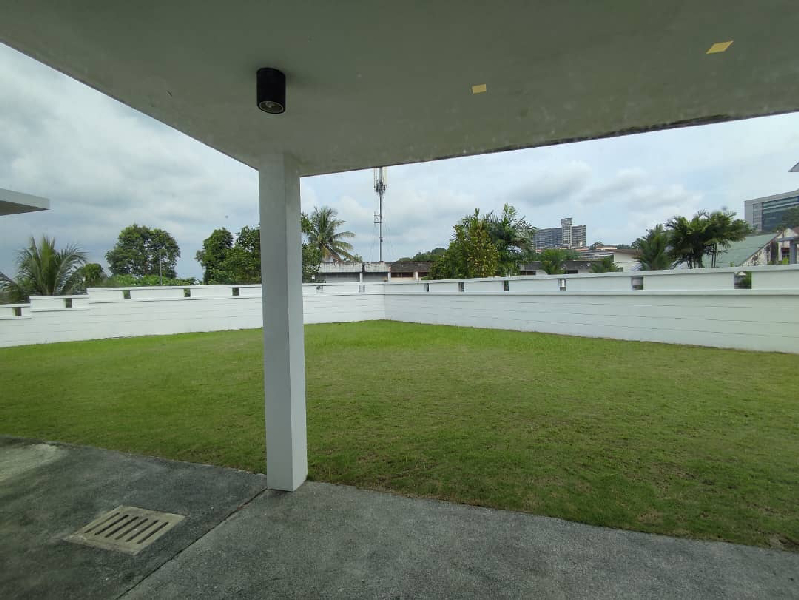 Exclusive Pool Bungalow Double Storey seksyen 7 with extra Big Land Shah Alam - photo 11
