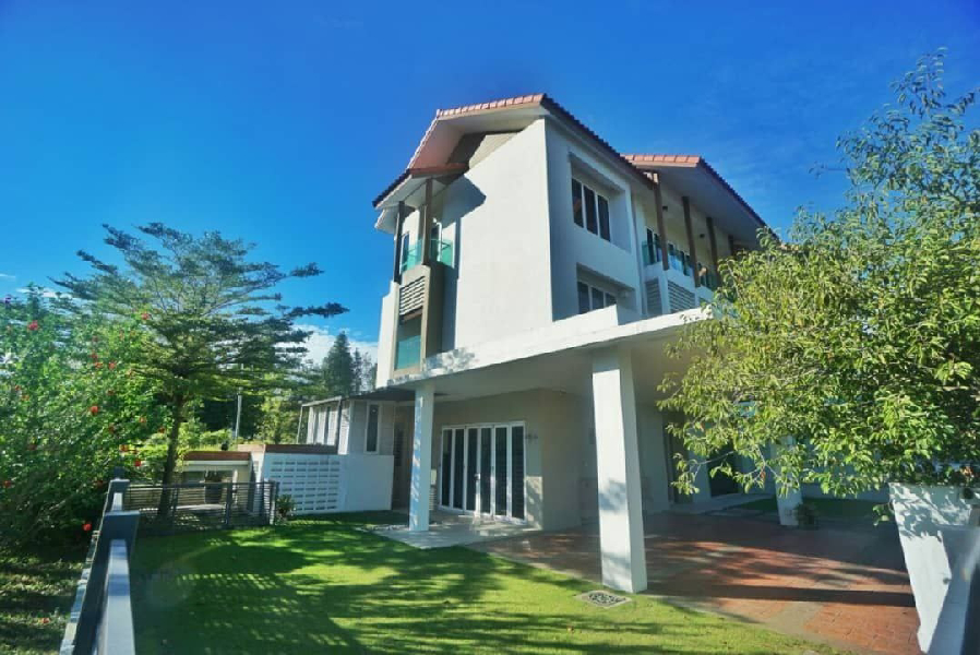 3-Storey Superlink Corner Lot @ Temasya Citra, Glenmarie - photo 11