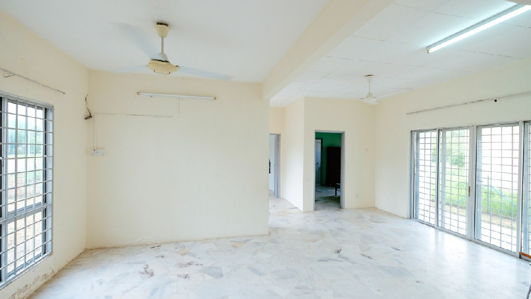 BUNGALOW CORNER LOT DOUBLE STOREYSEPANG NEAR GOLD COAST - photo 8