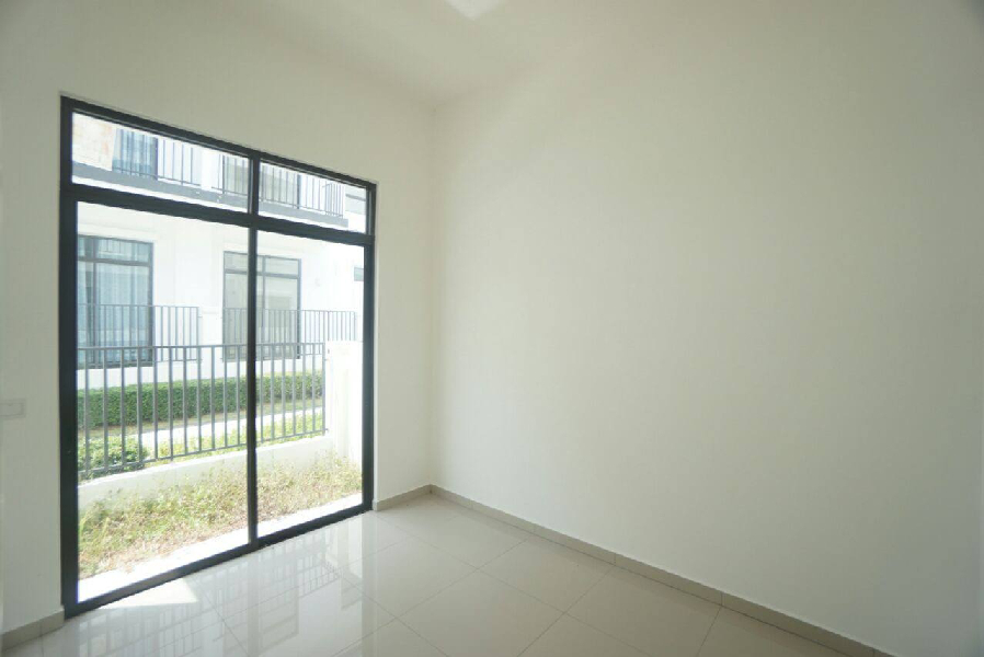 Cheapest 2 Storey Terrace House Eco Grandeur Graham Garden Type D Bandar Puncak Alam  - photo 3