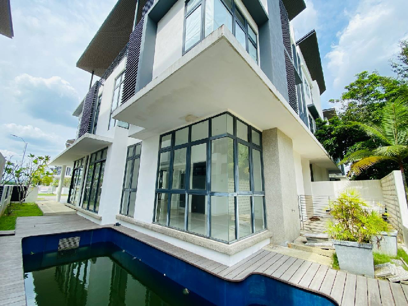 EXCLUSIVE 3 STOREY SEMI DETACHED HOUSE AUGUSTA PRECINT 12 PUTRAJAYA - photo 3