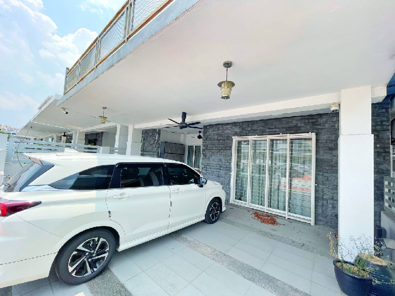 Superlink Double Storey (Marbella)DKayangan, Seksyen 13 - photo 2