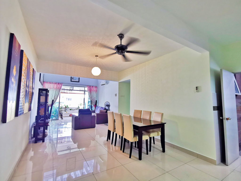TIARA PERKHOMES - photo 3