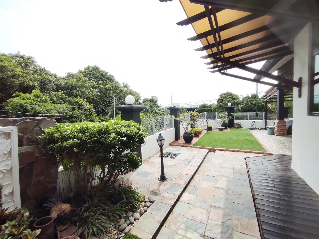 CORNER Single Storey Bungalow Putra Height Sg Mera