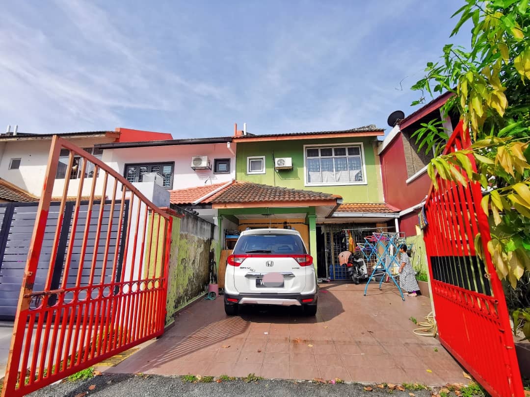 CHEAPEST Double Storey Seksyen 8 Bandar Mahkota Ch