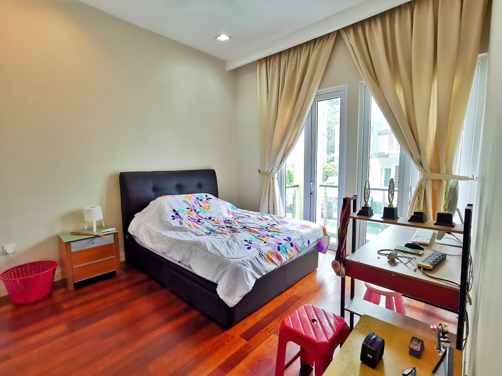 FULLY RENOVATED 3 Storey Bungalow  Bayu Kemensah J - photo 11