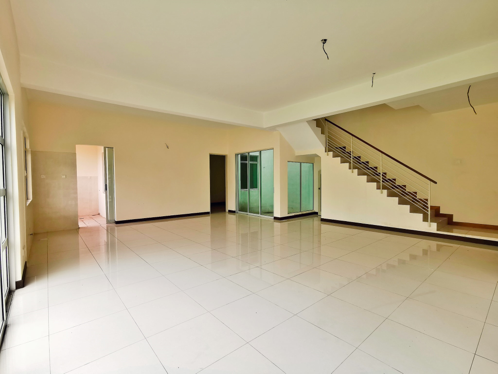 CORNER LOT BRAND NEW  3 STOREY Semi D Amanria Resi - photo 7
